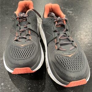 Hoka One One Gaviota 2. Size 6.5 D.